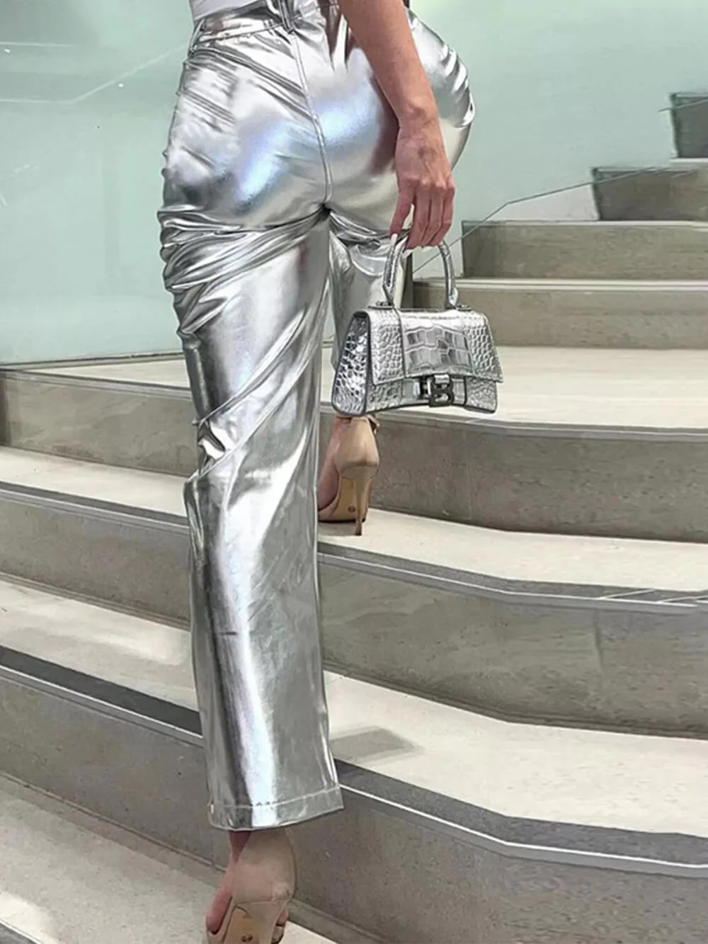 Fashionable PU leather pants - Image 3