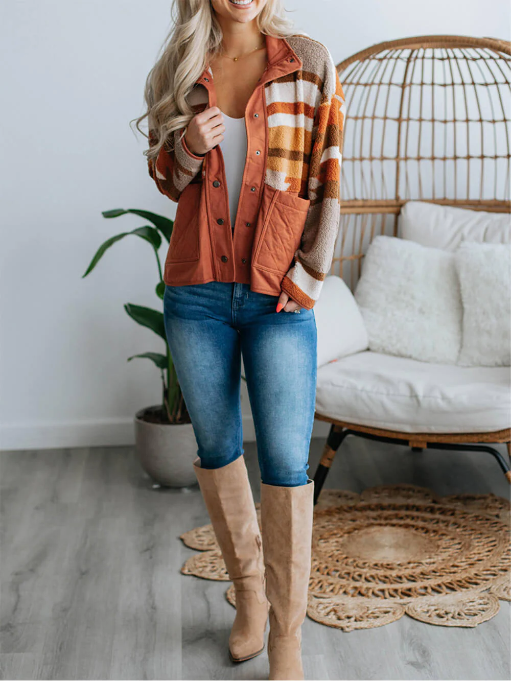 Striped Contrast Fur Coat - Image 4