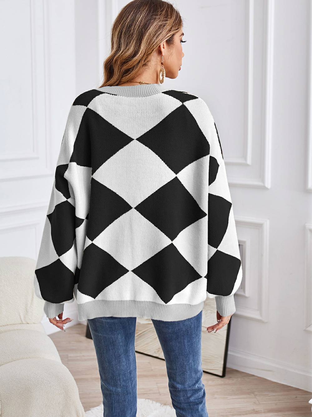 V-Neck Geometric Color Block Knit Cardigan - Image 7